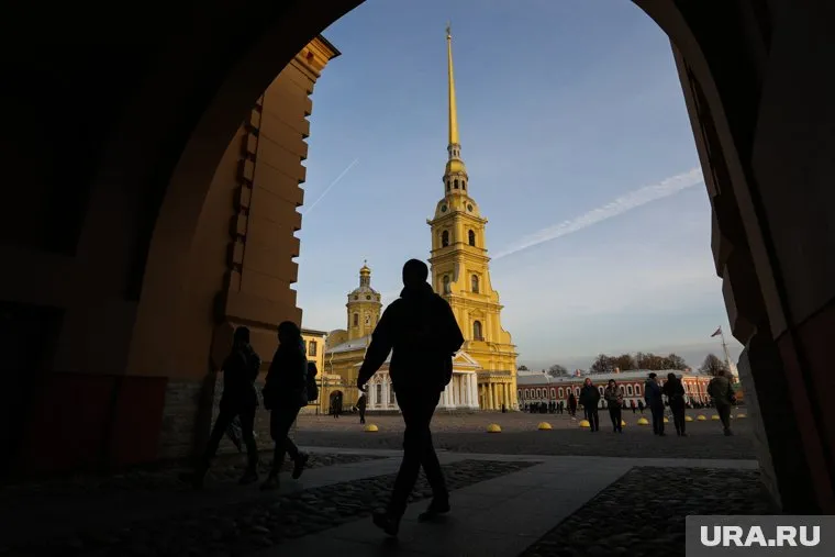 Копию похищенной скульптуры Чижика-Пыжика похитили неизвестные
