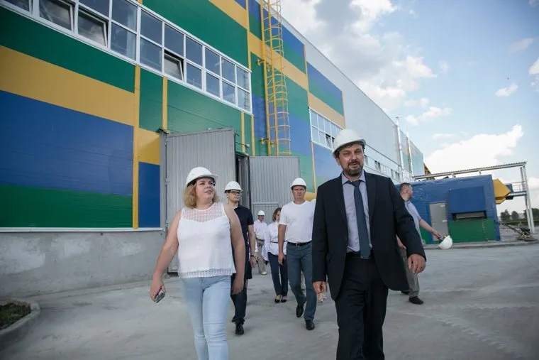 Посещение мусоросортировочного завода Константином Фрумкиным и Денисом Храмовым. Тюмень, мусоросортировочный завод, фрумкин константин