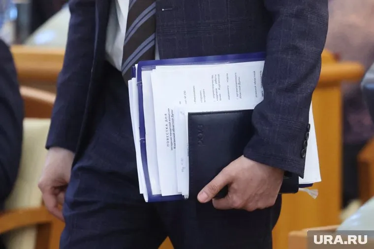 Шесть человек претендуют на место главы депздрава