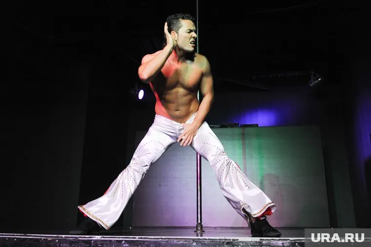 Стоимость билета на мужское шоу начинается от 1,8 тысячи рублей