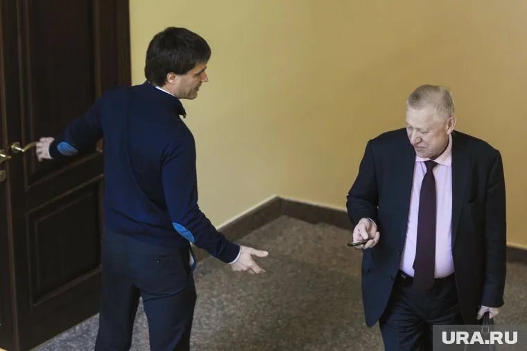 Руслан Гаттаров (слева) требует признать клеветой показания Евгения Тефтелева (справа)