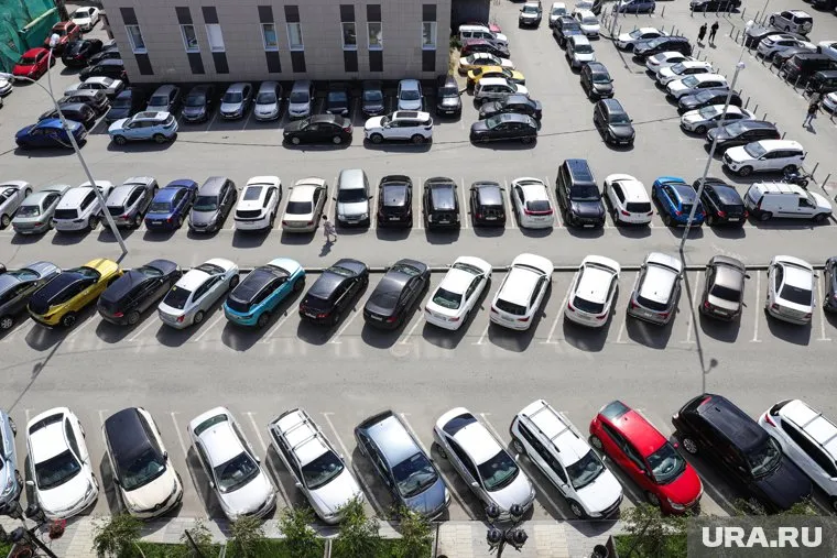 В Тюмень из Китая привозят машины популярных европейских брендов