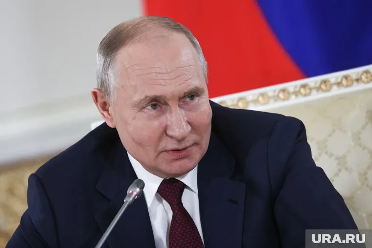 Путин посмотрел на стенд Тюменской области на выставке «Россия»