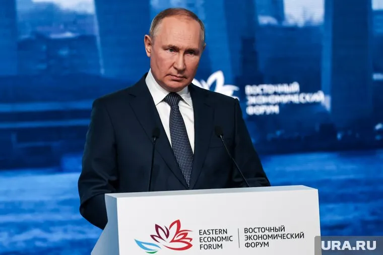 Владимир Путин может одобрить выдвижение Александра Моора на новый срок