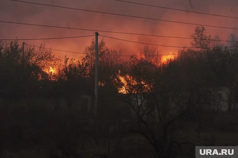 В Курганской области бушуют масштабные пожары
