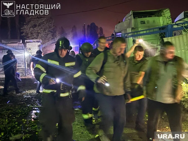 Пострадавшим оказывают помощь экстренные службы