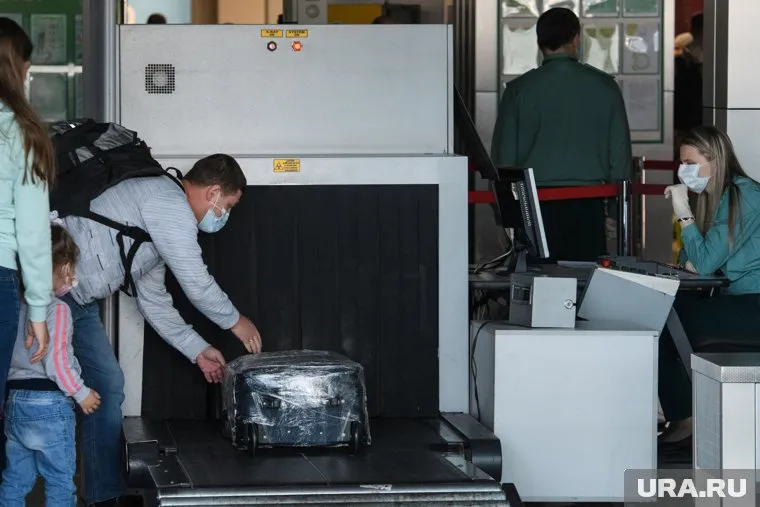 В багаже одного из пассажиров нашли подозрительное устройство (архивное фото)