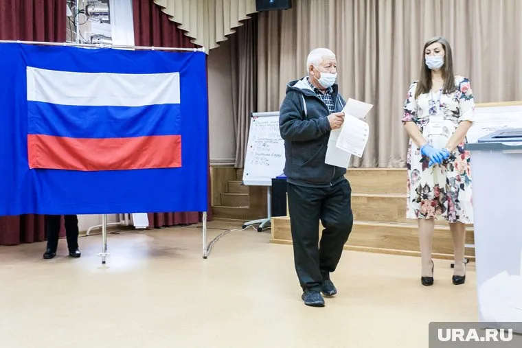 За пять часов участки посетили более 117 тысяч человек