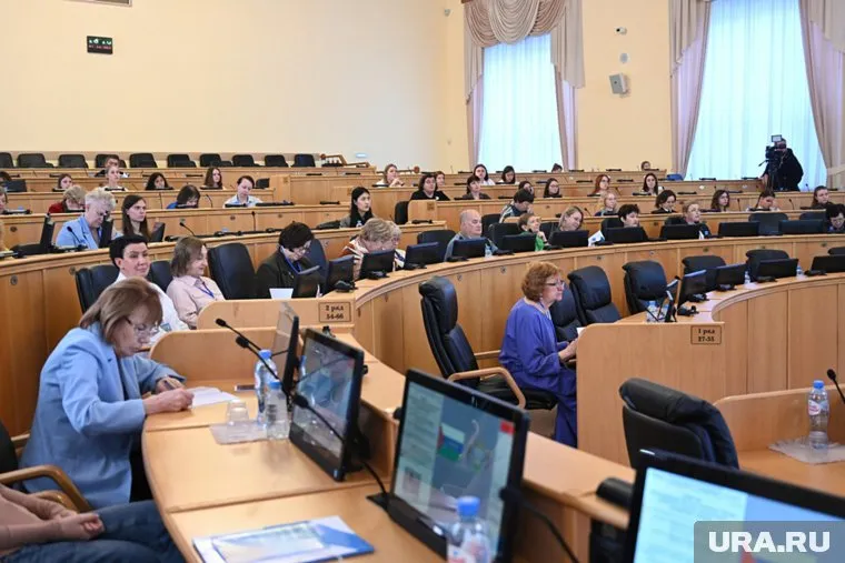 Обсуждать русскую грамматику собрались ученые из России, Армении, Белоруссии, Китая, Польши и Сербии