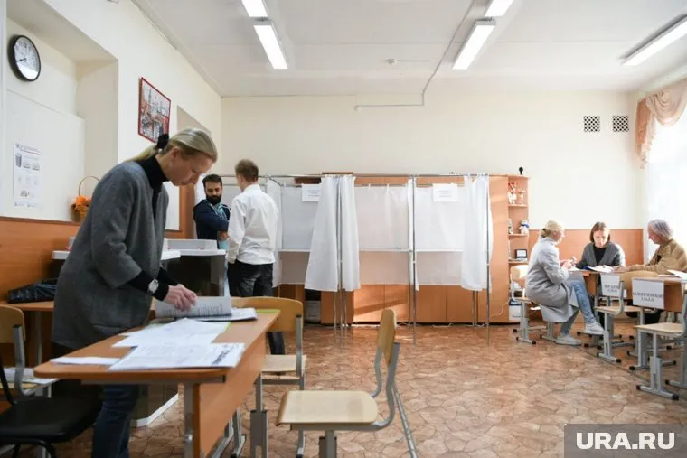 В Екатеринбурге в 8 часов утра 9 сентября стартовали выборы в гордуму