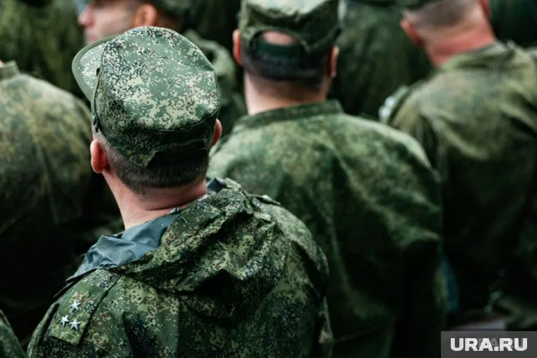 Согласно решению суда, военнослужащий проведет за решеткой шесть с половиной лет