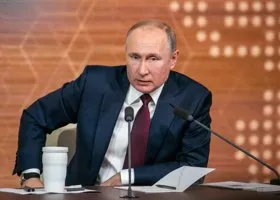 СМИ: Путин работал с врагами Ельцина и Горбачева