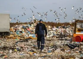 Определены компании, которые соберут со свердловчан деньги за мусор