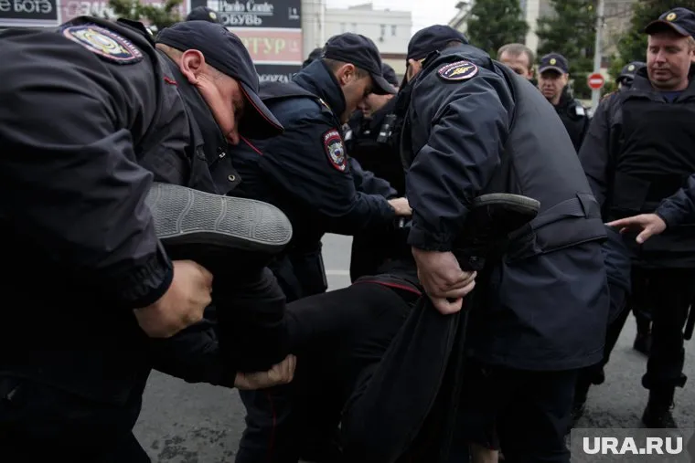 Следователи пообещали, что задержания будут продолжаться