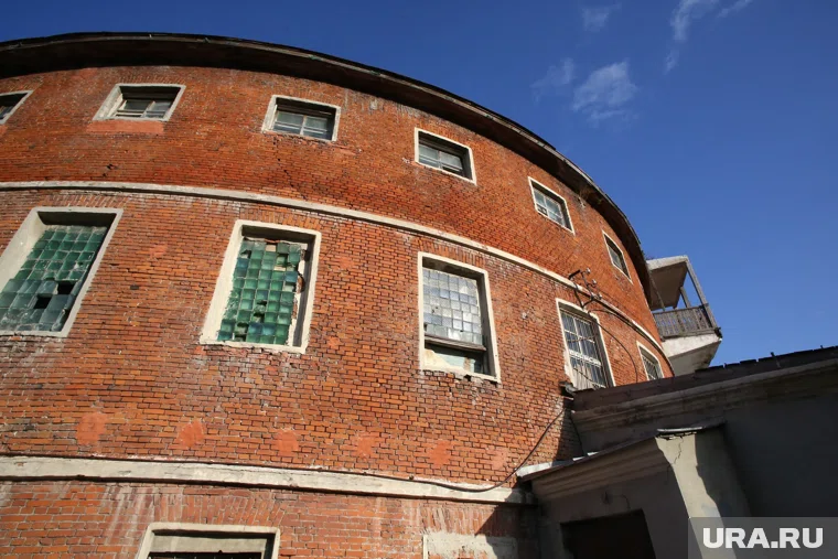 Здание передали в аренду ООО «Планетарий 1» до октября 2068 года