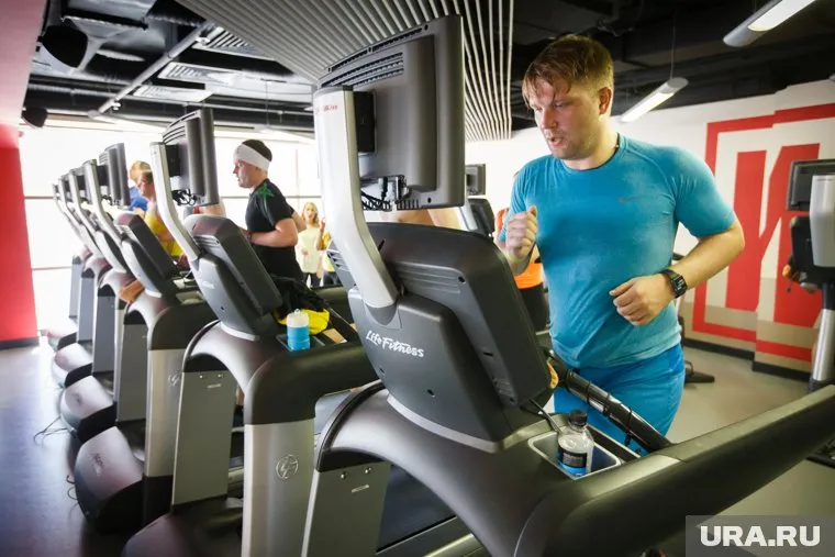 Чтобы сохранился эффект от похудания, сбрасывать вес стоит медленно, заявила врач-эндокринолог