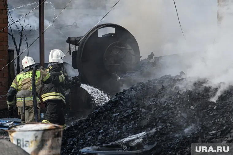 Над устранением проблемы работаю экстренные службы (архивное фото)