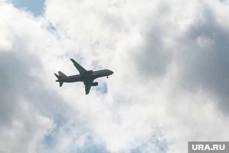 Вылет из Турции тюменцам задержали почти на 12 часов, не предоставив туристам положенных услуг