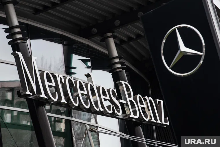 Бренд регистрируется в России по классам №12 и №37 