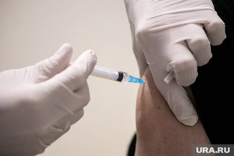 Врачи не связывают смерть мужчины с вакцинацией