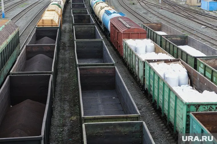 12 вагонов сошли с рельс на Пермском пороховом заводе (архивное фото)