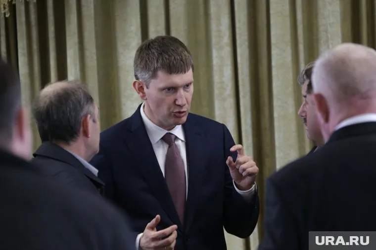 Несмотря на кризис, доходы Максима Решетникова в 2016 году немного выросли