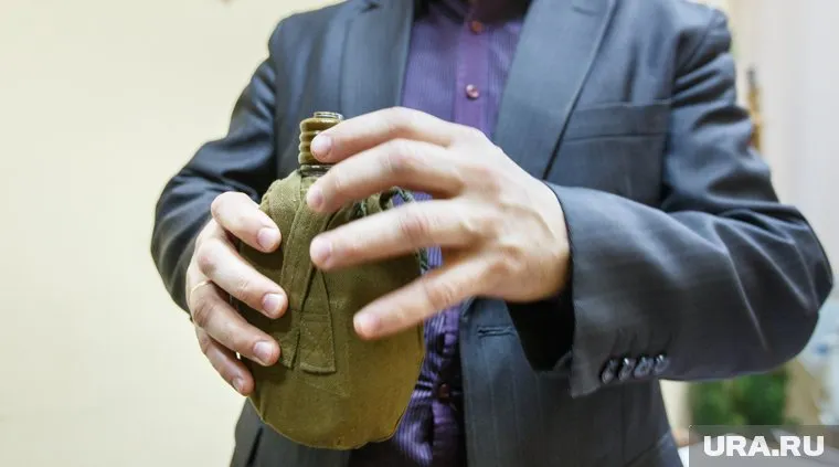 Генерал Гилев рекомендовал спасателям не дарить друг другу фляжки