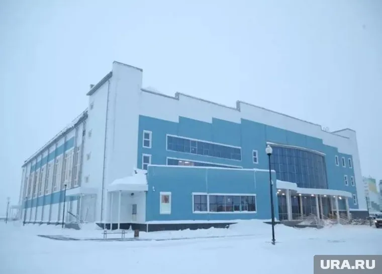 Администрация спортшколы «Арктика» не зарегистрировала полученной здание