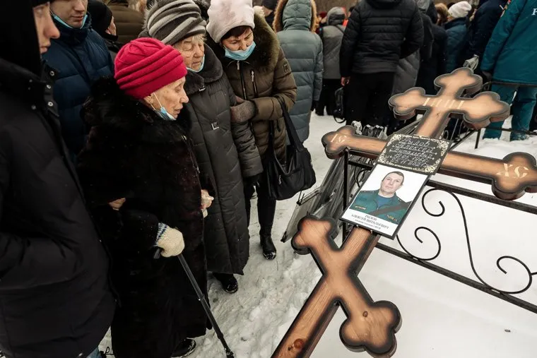 Прощание с погибшими на шахте "Листвяжная". Кемерово