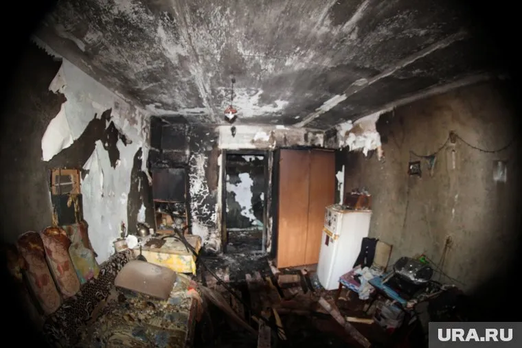 Девушка хотела согреться, но из-за плитки вспыхнул пожар