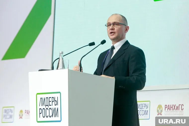 Кириенко заявил о развитии проекта наставничества