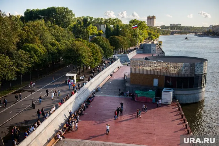 Десантник утонул в пруду в парке Горького