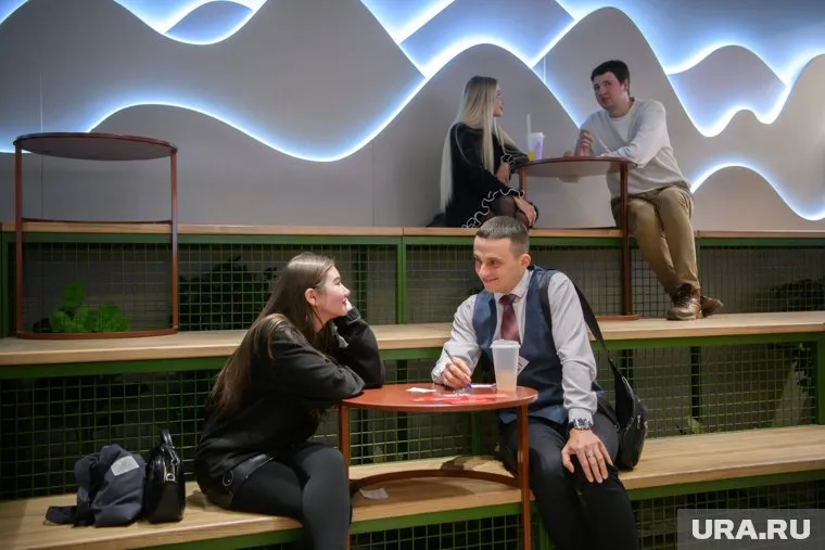 Большинство пермяков убеждено, что счет на первом свидании должен оплачивать мужчина