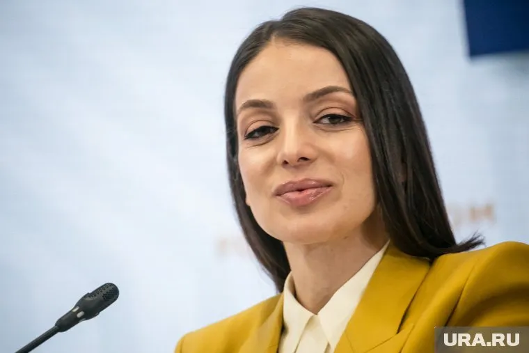 Зарина Догузова проведет на Урале два дня