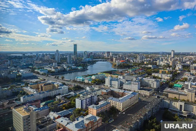 Свердловскую область в начале недели ждет умеренное тепло