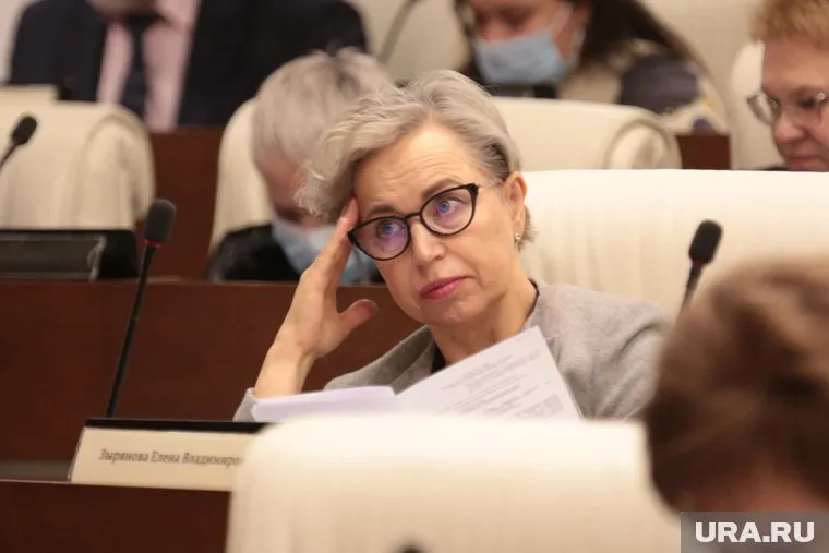 Елена Зырянова готова дать деньги, но только под развитие