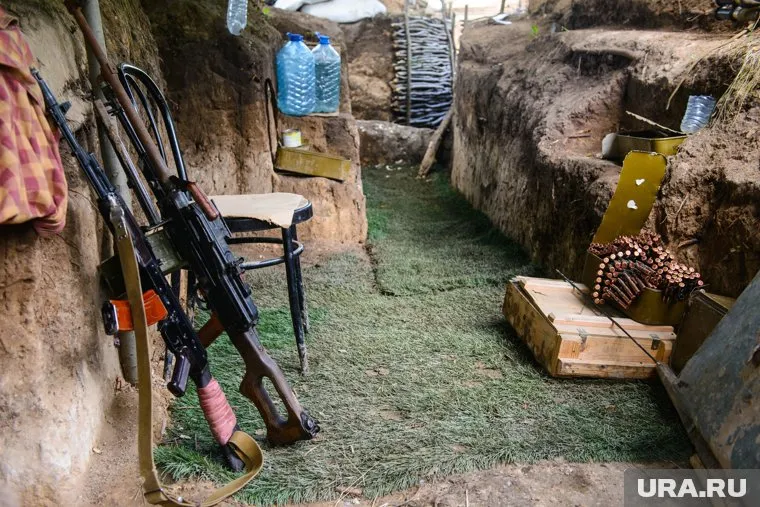 Курганский боец из зоны СВО показал, как выглядит его укрытие на фронте (архивное фото)