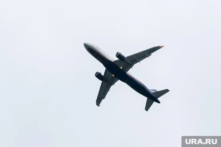 В 07:18 (по МСК) самолет отправился в Екатеринбург