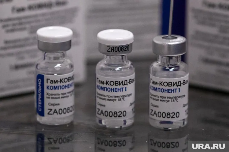 Не стоит беспокоиться из-за антител, которые постепенно исчезают после перенесенного заболевания, отметил специалист