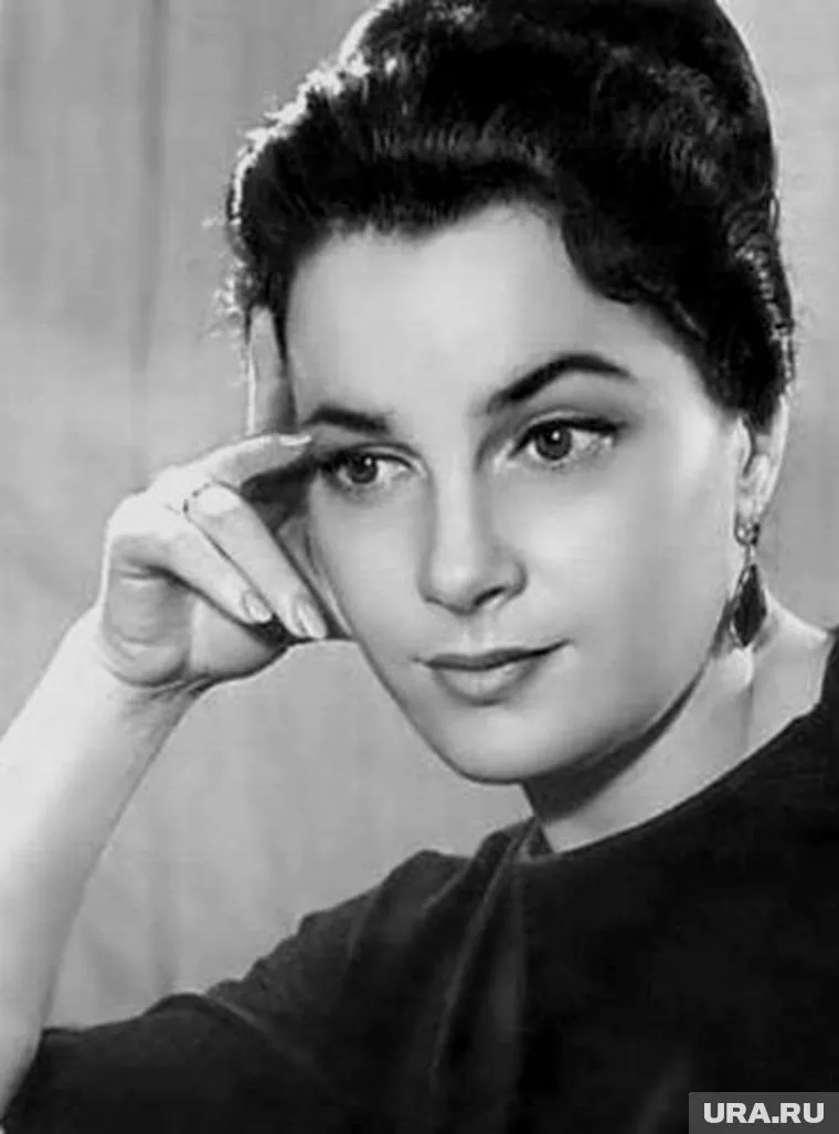 Быстрицкая скончалась на 92-м году жизни