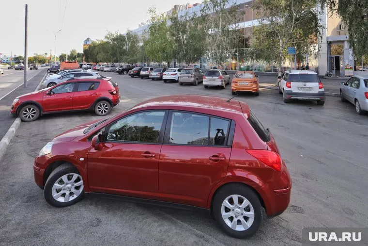 Администрация Кургана судится с владельцами ТЦ за прибыль от парковки