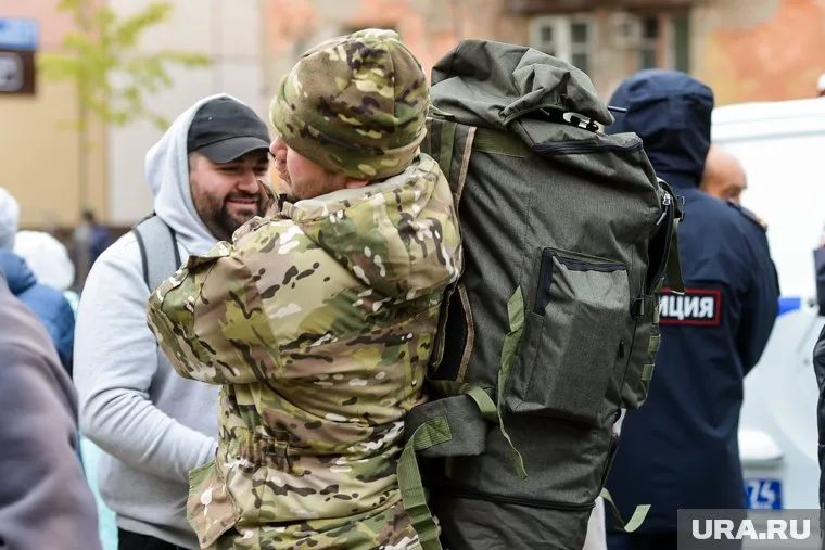 Блогер из Покачей посоветовал мобилизованным ехать в учебные центры налегке