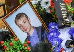 Мать погибшего в Березовском парня-инвалида требует со школьников-убийц 10 млн рублей