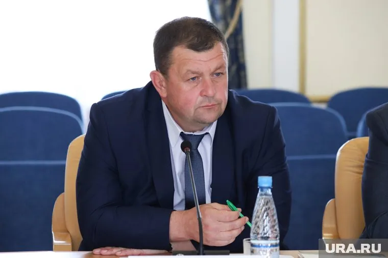 Игорь Арзин стал первым главой Петуховского муниципального округа