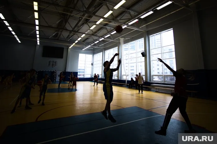 У мальчика начались сильные боли в животе после физкультуры (фото из архива)