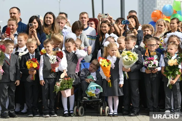 В 2024 году на линейках присутствовали родители