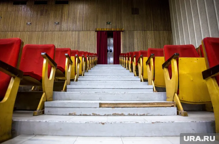 В Шумихе отремонтируют здание кинотеатра