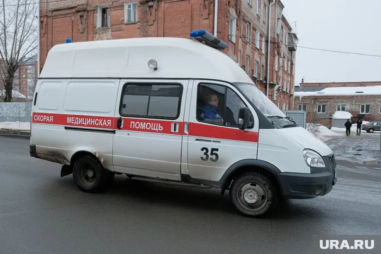 Мальчика доставили в больницу Ноябрьска с отравлением