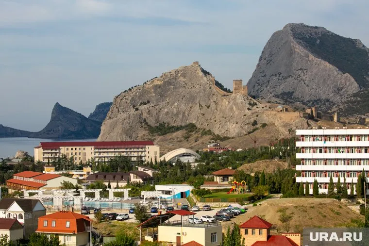 Ротенберг владеет гостиницами в Крыму