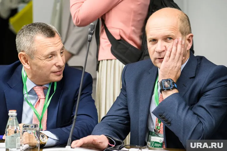 Сергей Майзель (слева) и Игорь Пехотин хотят выпустить сыворотку в продажу